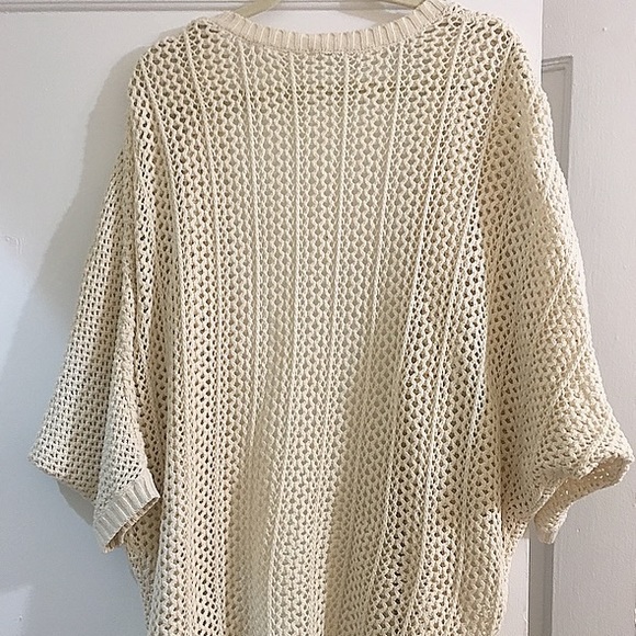 Never worn Urban Outfitters crochet sweater - Picture 1 of 3